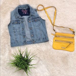 Denim girls vest!